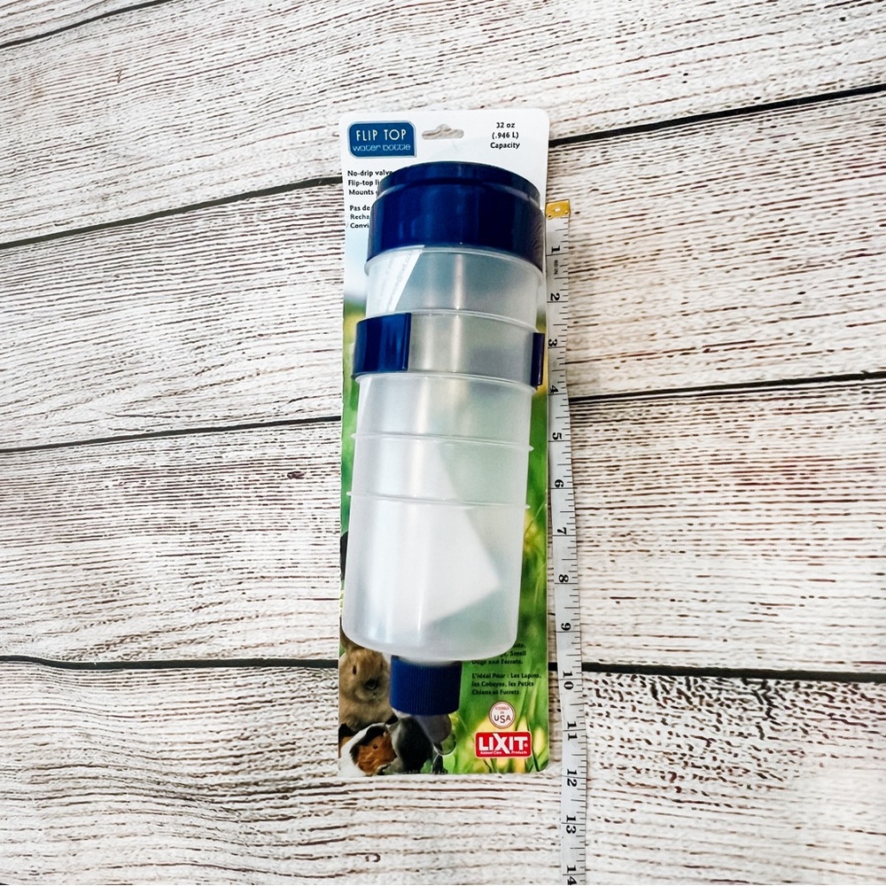 NWT 32oz Small Pet Water Bottle